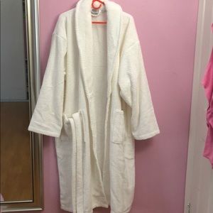 bathrobe